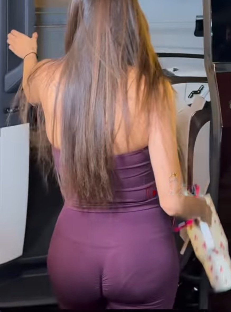 Janhvi ass 🍑👅 #JanhviKapoor <a href="/ActressWorld14/">Actress World 💃</a> #janhvikapoorhot #Actressworld