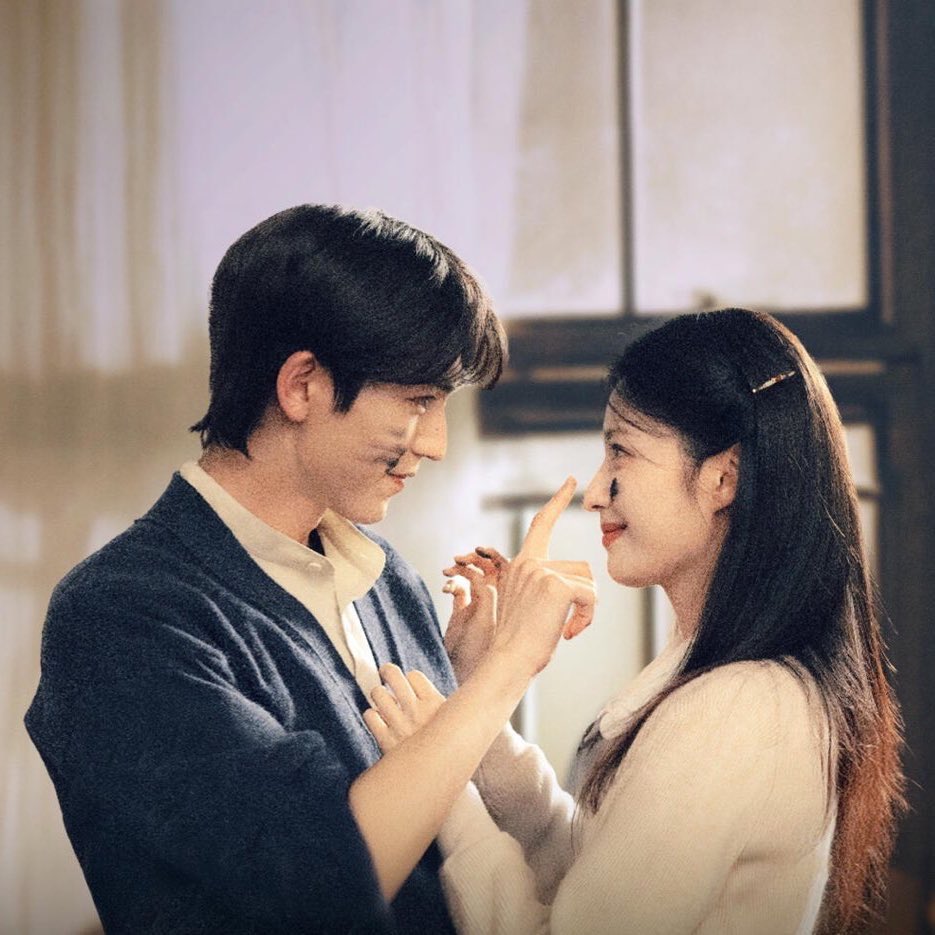 overdotwt's tweet image. Mr. Solitary              ⇆     Second Young Master
Miss Crybaby         ⇆     Miss Fang

🦊🐰                                    →                             🐯🦁