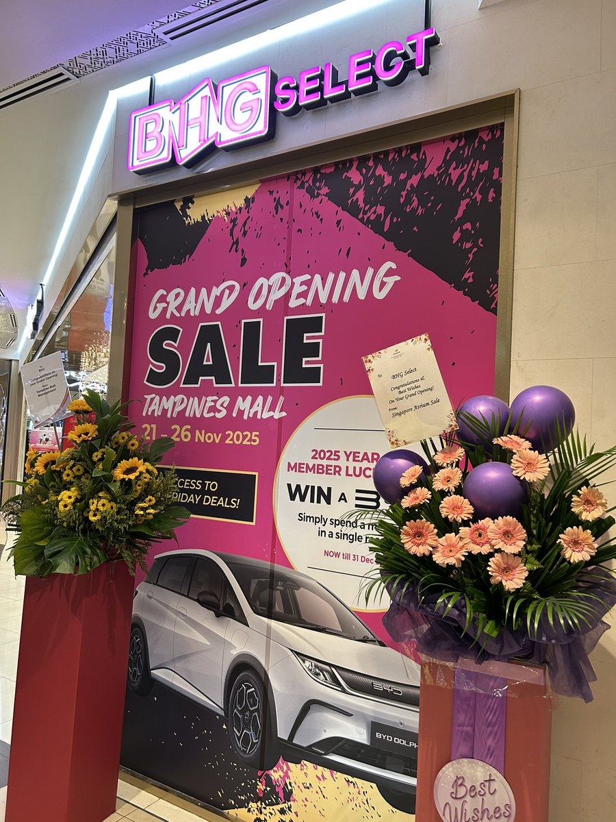 ちーずぱん ♡ I think ChaCha is without doubt the number 1 Tampines influencer