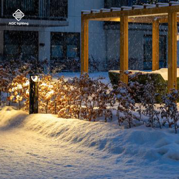 AGCLighting's tweet image. Let it snow. ❄️
Even with the heavy flurries outside, our lights stay bright. 💡

Need lighting that can handle the freeze?
📩 Email us at info@agcled.com.

#LightingSolutions #UrbanLights #WinterPerformance #WeatherProof #OutdoorLighting