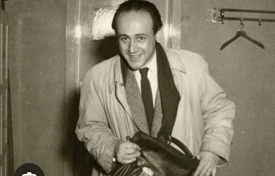 xhosa20867809's tweet image. “Spring: trees flying up to their birds.”

Paul Celan
#BOTD