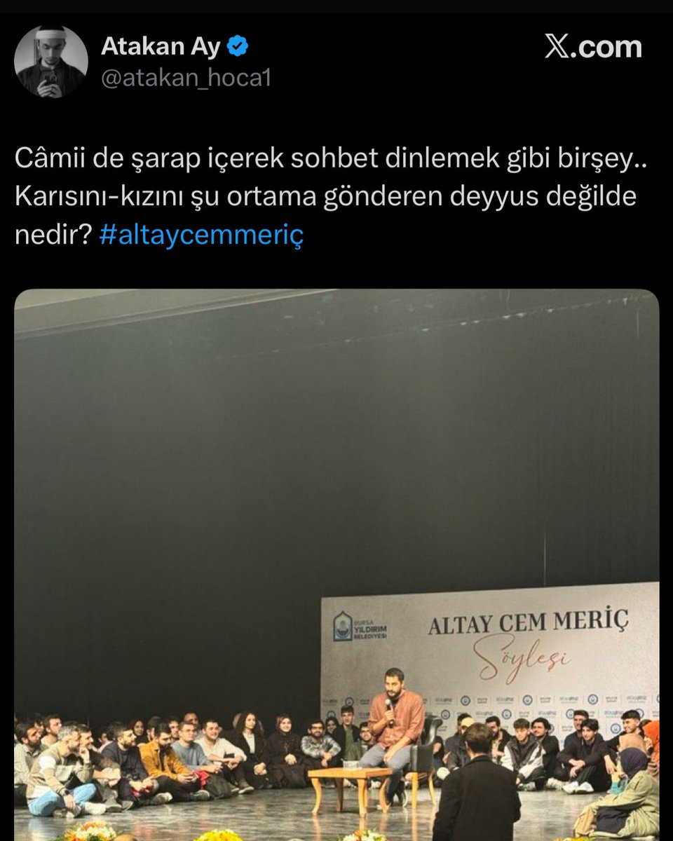 dailyturkist_'s tweet image. Gerici YouTuber Altay Cem Meriç, kadın-erkek karışık seminer verdiği için kendisinden daha gerici kişiler tarafından linç edildi.

Tepkilerin ardından Meriç, küstü.