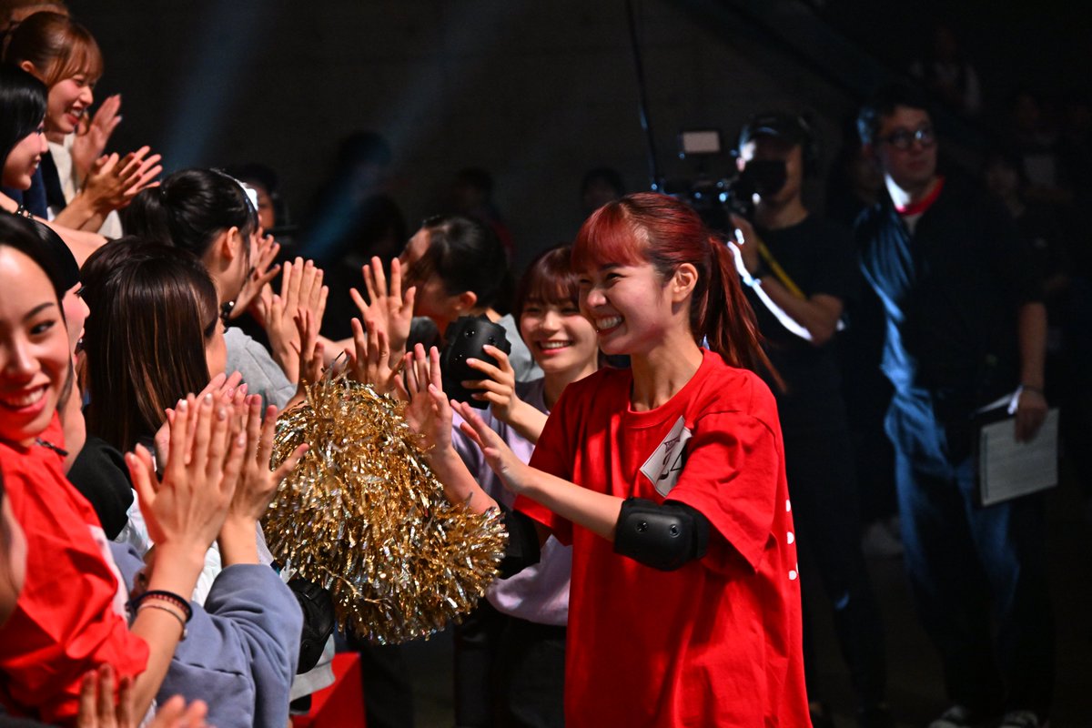 sasuke_tbs's tweet photo. ／
#KUNOICHI2025秋 TBS系放送中📺
＼

#SASUKEアイドル予選会🎤
最後の挑戦者は
#ukka #結城りな さん❤️

#葵るり 💜さん
#芹澤もあ 💛さんが見守る中
前回リタイアの
#ドラゴングライダー も見事突破👏

本日最速タイムで見事クリア㊗

3人が2ndステージ進出の快挙🔥
アイドル旋風巻き起こってます😆 https://t.co/7OQoIvL1mA