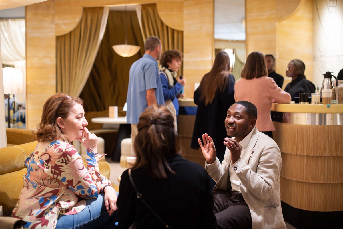 Decorex International tweet media