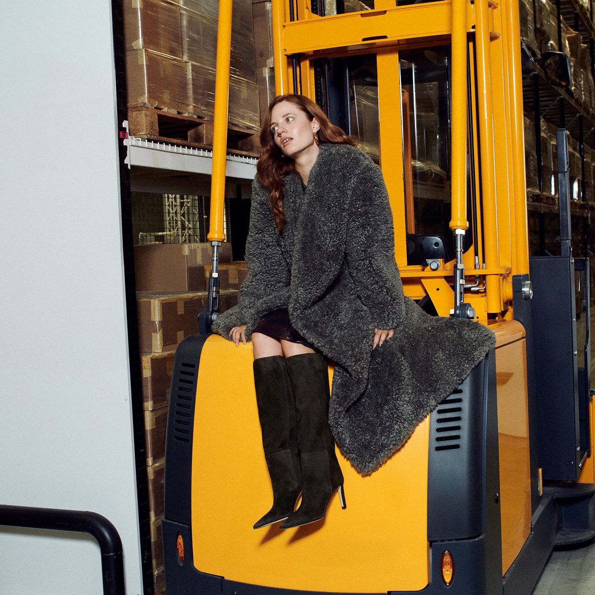 THEOUTNET's tweet image. Daydreaming in @jimmychoo? Understandable. Shop the pair at the link the-outnet.visitlink.me/FQ7AmC