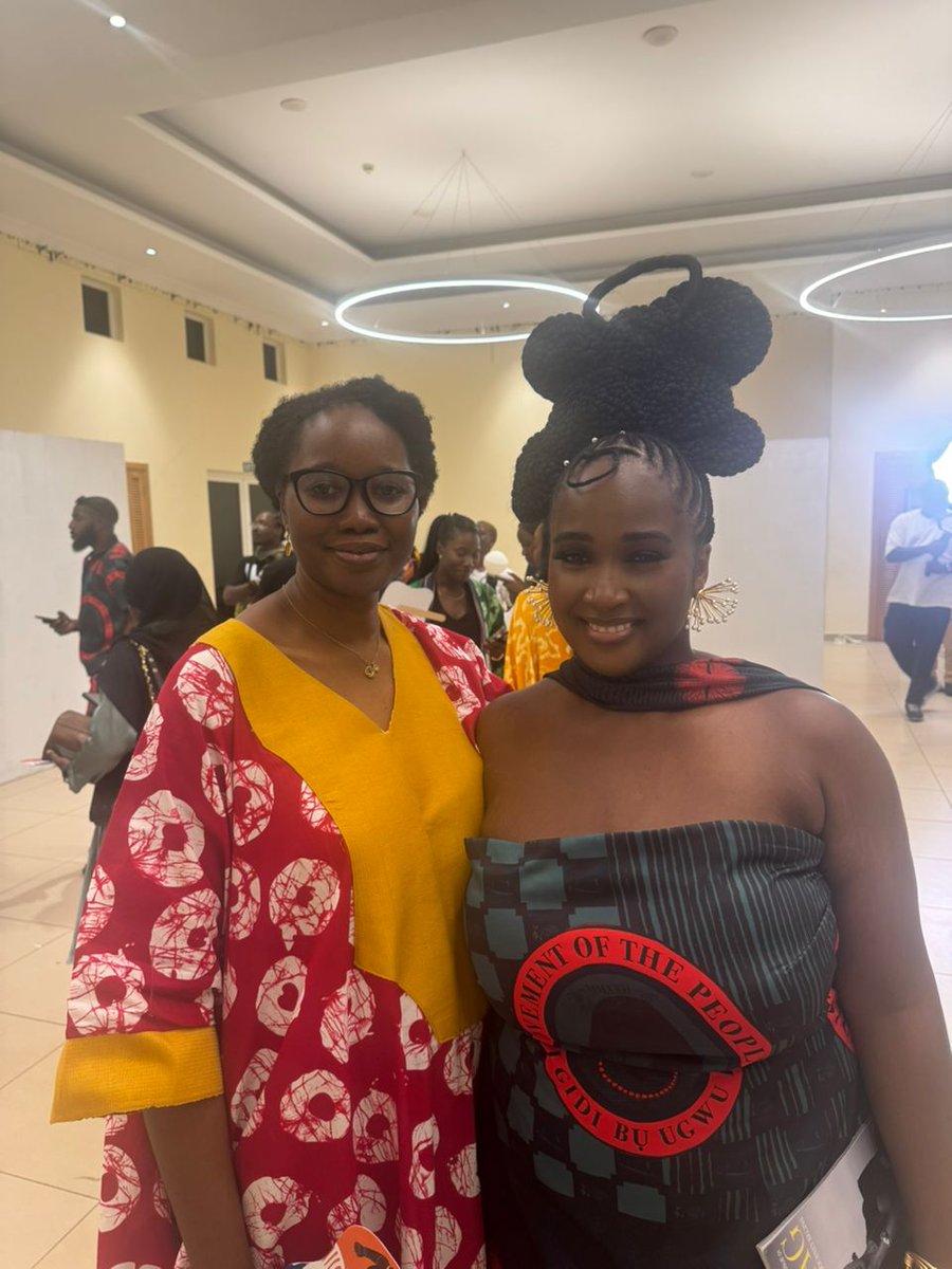 The #OwambeExhibition was such a vibe. Lovely meeting you <a href="/uzoart/">Uzo Njoku</a>!