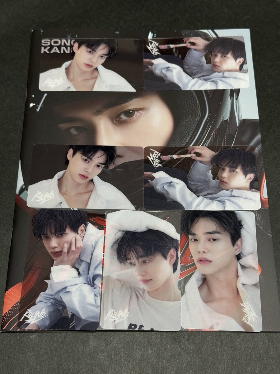 1枚目 横浜入場特典 左:Day1 右:Day2 2枚目 8000円毎購入特典 入場特典