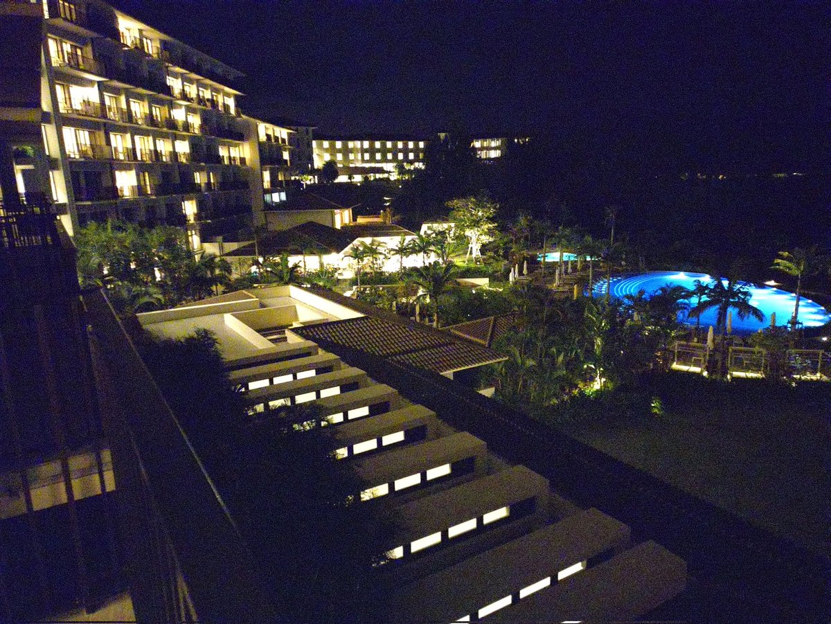 ハレクラニ沖縄
半年ぶりに訪れる。何回来ても良いところ。他のホテルにはないハレクラニならではの雰囲気が俺は好きかな。暫し命の洗濯中。
#ハレクラニ沖縄