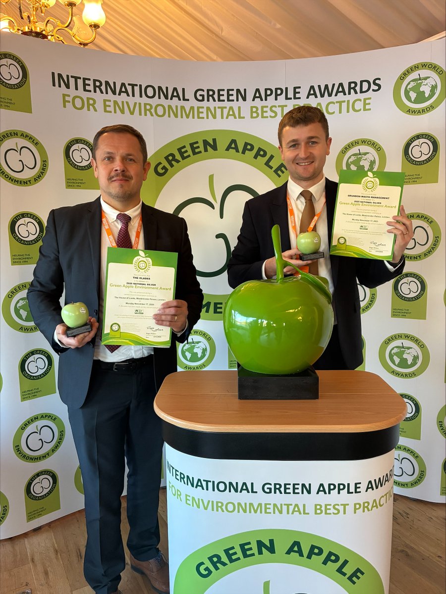 A big win for our customer <a href="/TheGladesBrom/">The Glades, Bromley</a> who took home Silver at the International Green Apple Environment Awards last week and we’re very proud to have played a part in this success.

👉Read here: grundon.com/bromley-shoppi…