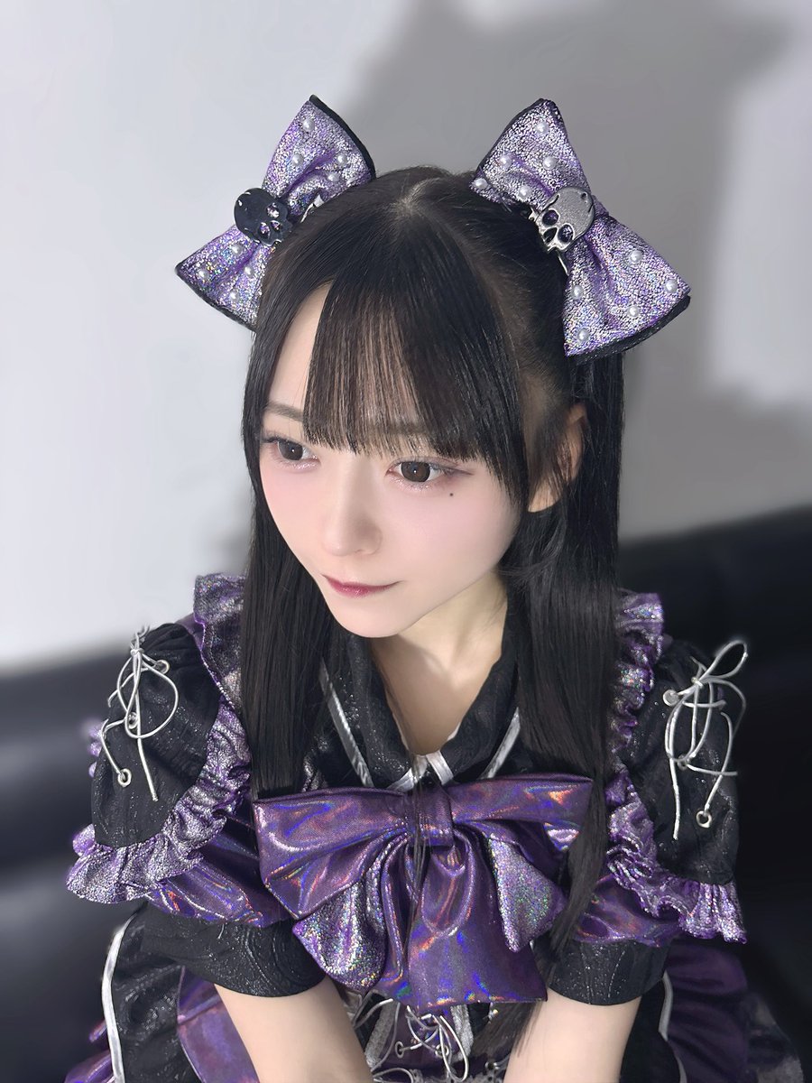 Post by 水羽ひな【KAIJU ON THE STAGE】 on X: ちょこん。