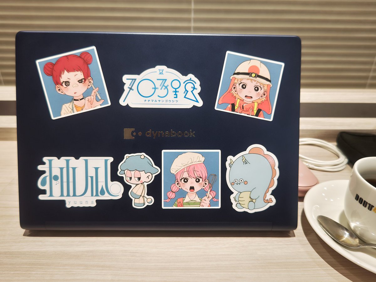 shima_py's tweet image. 愛用のモバイルPCが…‼️😱

今日  #佐堂塩 ちゃんのブースで購入したイラストステッカーを早速、モバイルノートPCに貼ってみた☝️😊
もう、このPCは「岡谷姉妹」三昧のPCと成りつつある❗️✌️😁
#コミティア154
#柚凪。(ex.#703号室)
@yuna_3_3zzz @satou_salt99