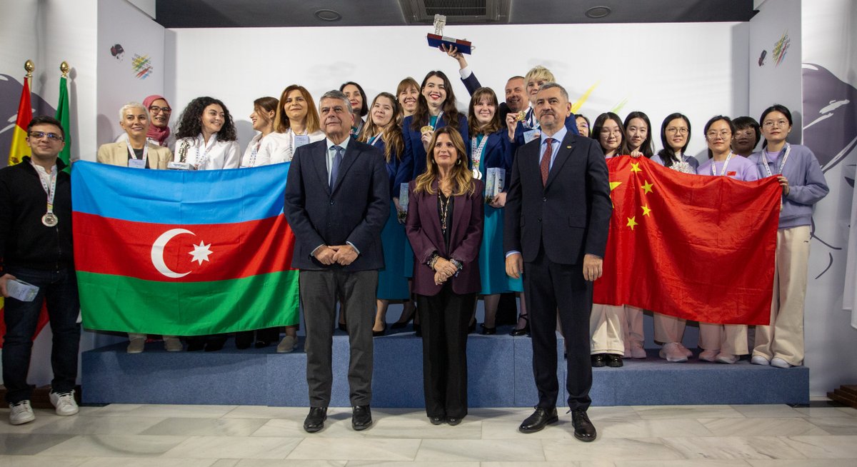 FIDE_chess's tweet image. ♟ FIDE Team crowned World Champions in Linares

The 2025 Women’s World Team Championship concluded in 🇪🇸 Linares with a showcase of elite competition, rising talent, and historic performances.

Team FIDE claimed the world title with an undefeated run, 🇦🇿 Azerbaijan secured a…
