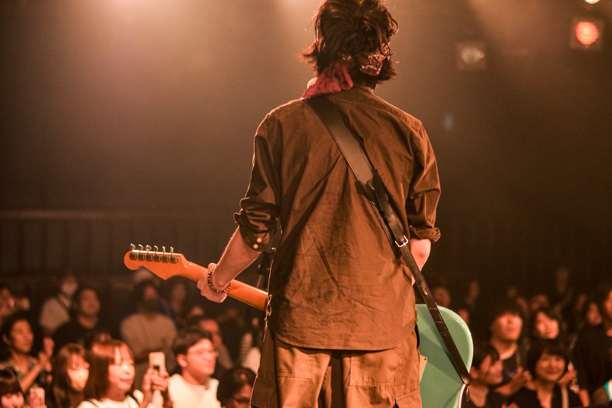 我々のイカしたギタリストlobster🦞への質問を募集しております‼︎
今週のラジオの収録で本人に答えてもらいます‼︎
どしどしお待ちしております‼︎

コメントでもDMでもOKです📍