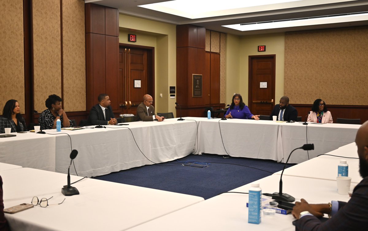 RepBynum's tweet image. Last week, I had the chance to speak with Black state legislators from across the country about the key issues they are facing back home. 

Our work as Members of the @TheBlackCaucus in DC goes hand-in-hand with their work on the ground. Together, we can make change happen.