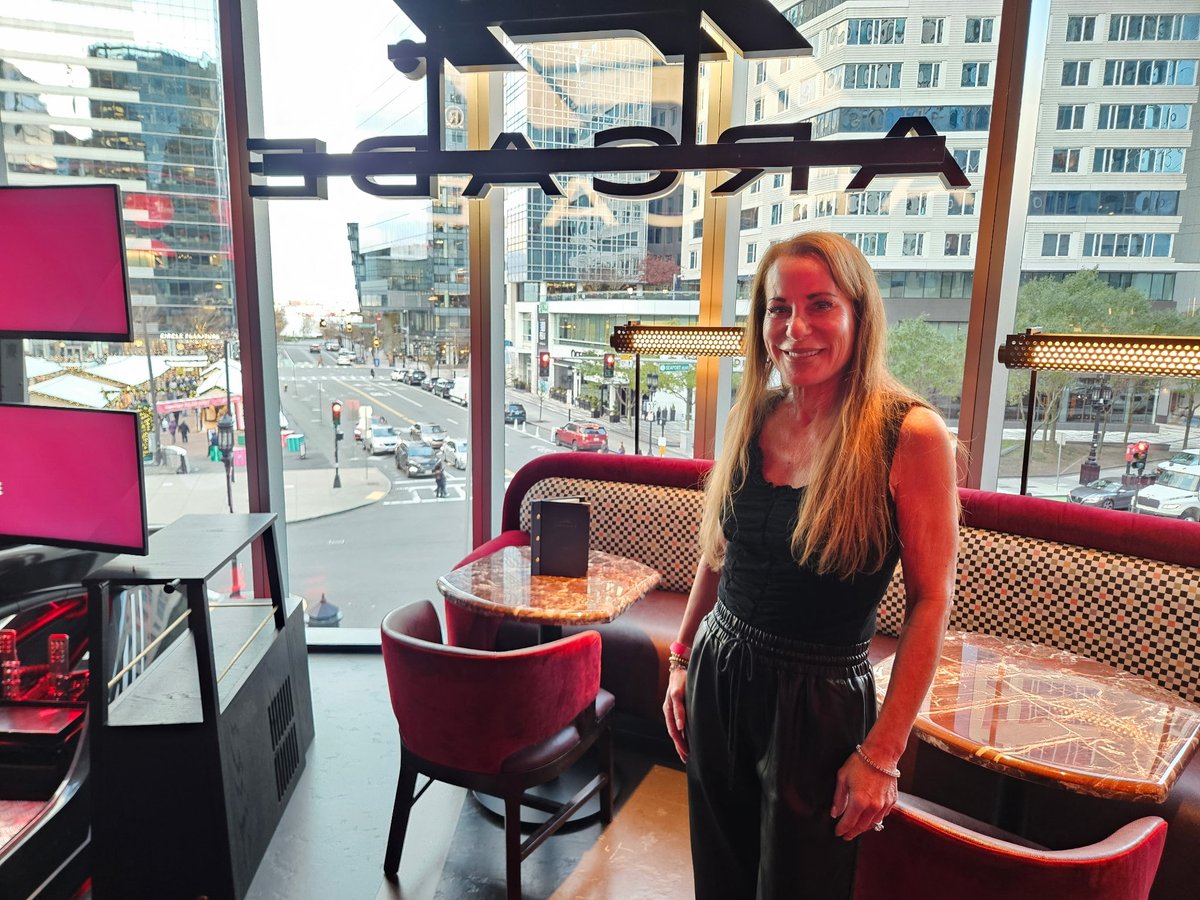 hubtechnical's tweet image. 📸🏎️ Pics and videos of our last EPIC event with the #HUBTech and #HPEArubaNetworking team. 

🙌🏼 Thank you to all of our guests for joining!

Until the next event..... 

#HUBTechEvents #F1 #AI #HPE #HPEAruba #Network #ManagedServices #MagagedServiceProvider #Boston