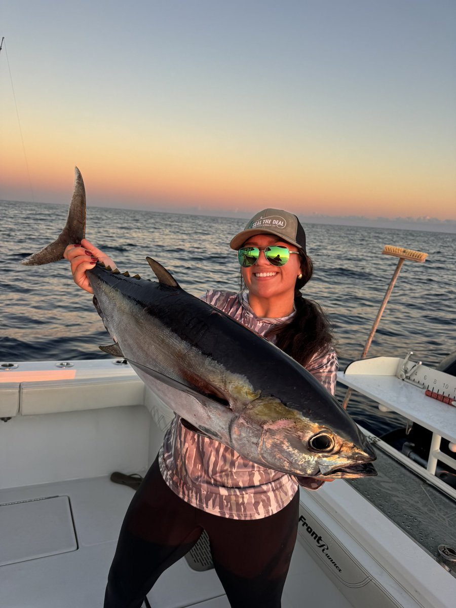 Twoconchs's tweet photo. The Two Conchs Fleet is getting in on the sailfish action in the Florida Keys. 

https://t.co/B2tZkMbnBc https://t.co/2fYi7aWIqh