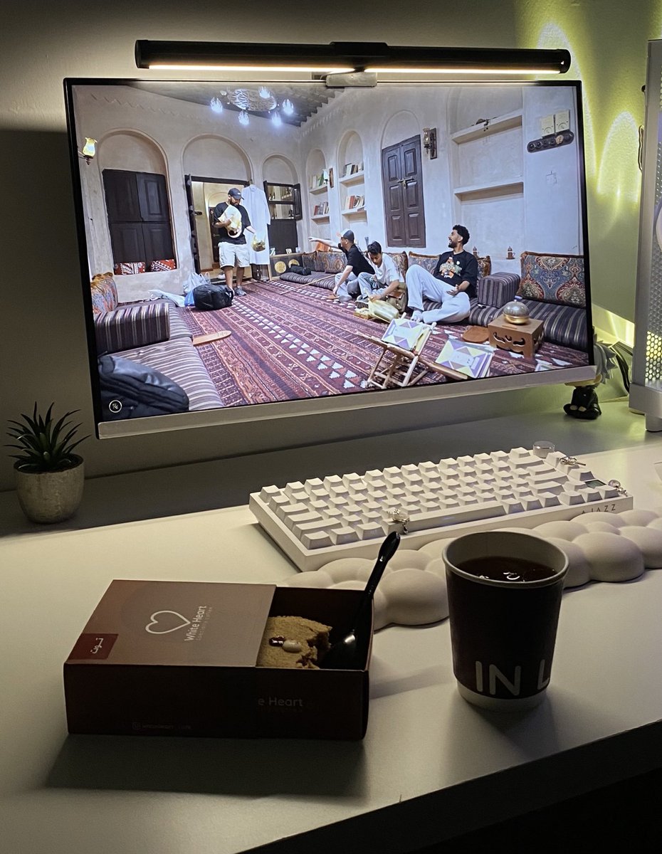 reiiouu's tweet image. مساء الخييير