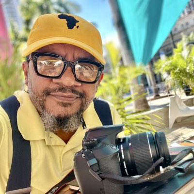 #NewProfilePic #cubanwriter #writer #journalist #cuba #miamibookfair2025