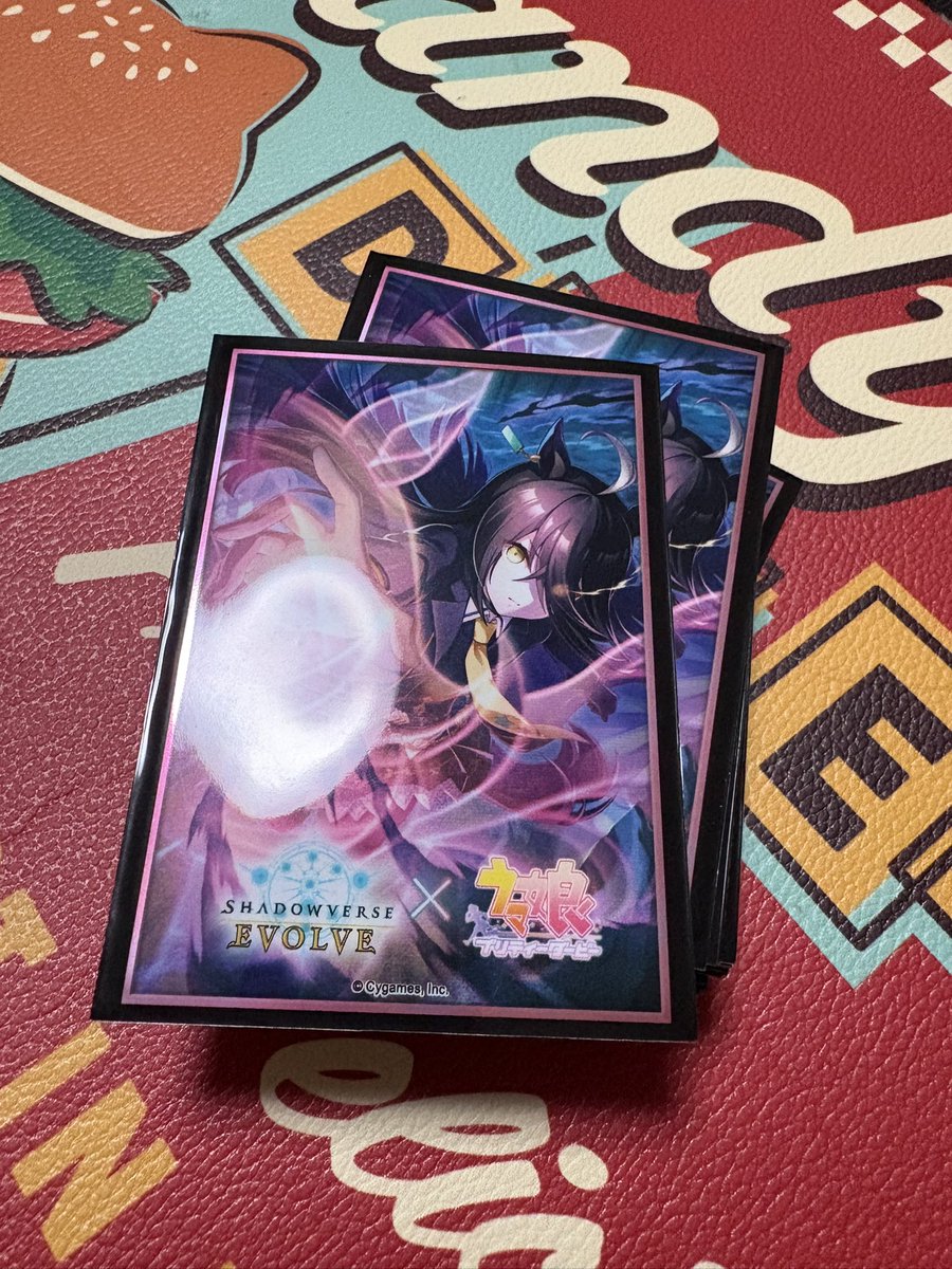 シャドバエボルヴのウマ娘公式カードスリーブをつかってみたけど、その