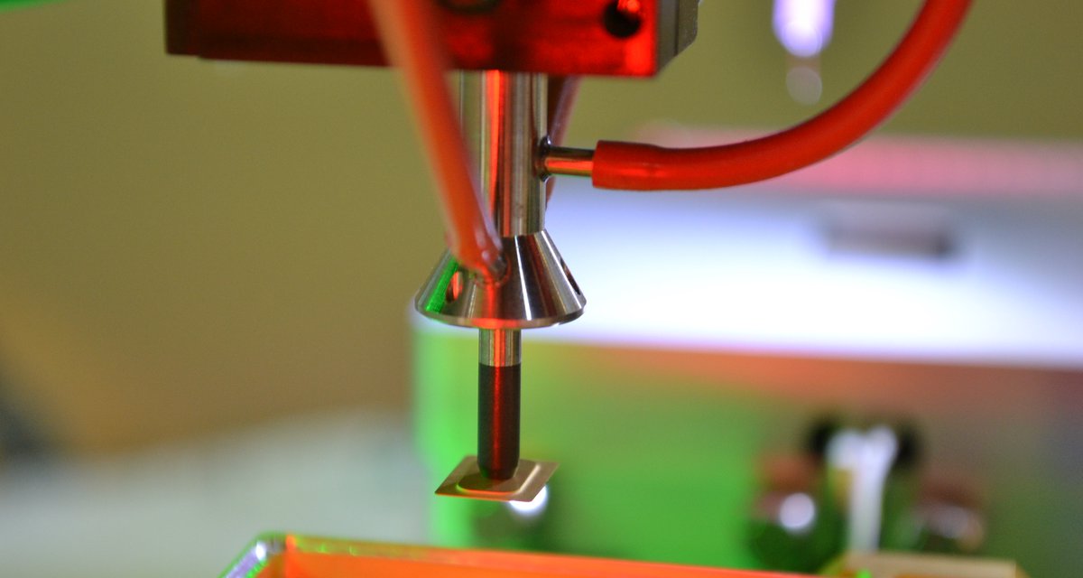 Unlocking Die Bonding: the first step in securing semiconductor chips! Discover why it’s key to innovation! Learn more: mycronic.com/product-areas/… #Semiconductor #DieBonding #MRSI #Mycronic