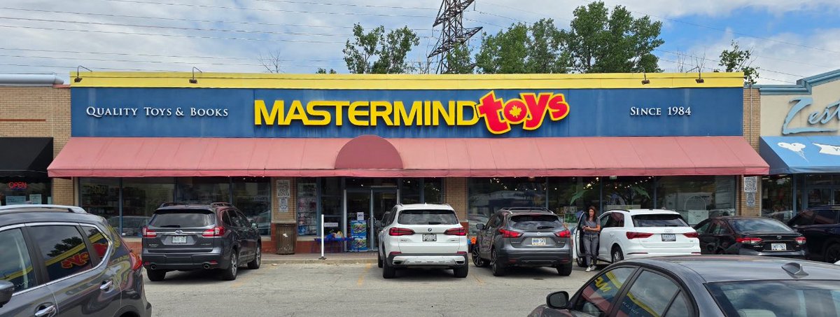 LED_SolutionsCA's tweet image. The Etobicoke Mastermind Toys location just got a full signage refresh. Clean lines, brighter visibility, and a modern look that elevates the entire storefront. Proud to support Canadian 🇨🇦 brands with expert design, fabrication, and installation. #LEDSolutions