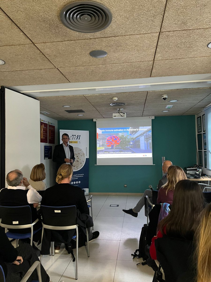 Fund_CIEN's tweet photo. 🧠Professor Michael T. Heneka (Luxembourg Centre for Systems Biomedicine, University of Luxembourg) is at the #CIENSeminarSeries presenting "Innate Immune Activation in Alzheimer’s Disease". A unique opportunity to learn about advances that are redefining Alzheimer’s research https://t.co/XUuSmUhWcc