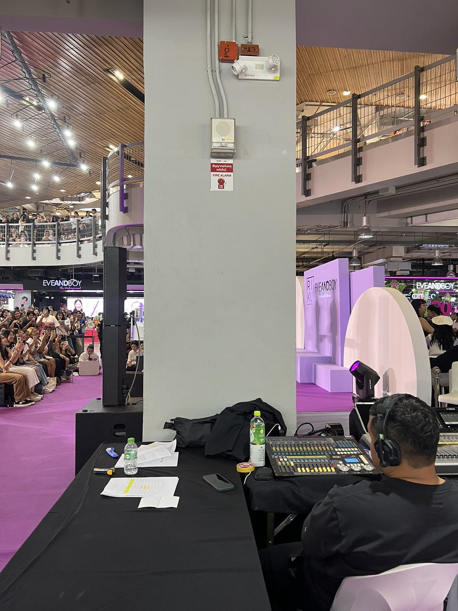 urmjluvev2's tweet image. รีวิวเมนแบบไม่อวยงานวันนี้พี่เติ้ลหล่อมากกก สูง ขาวจั้วะเลยค่ะแบบว่ามัน5555555555…