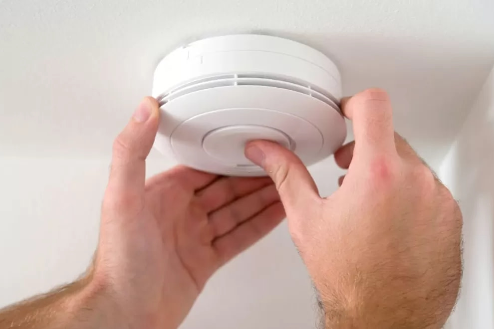 gotasfire's tweet image. OUR CAPABILITIES - SMOKE &amp;amp; CO DETECTION DEVICES sense and raise alarms concerning increased levels of smoke and poisonous gas carbon monoxide...
LEARN MORE... tasfire.com/services/smoke…

#fireprotection #fireservices #codetection #smokedetection #weston #hamilton #florida #ontario