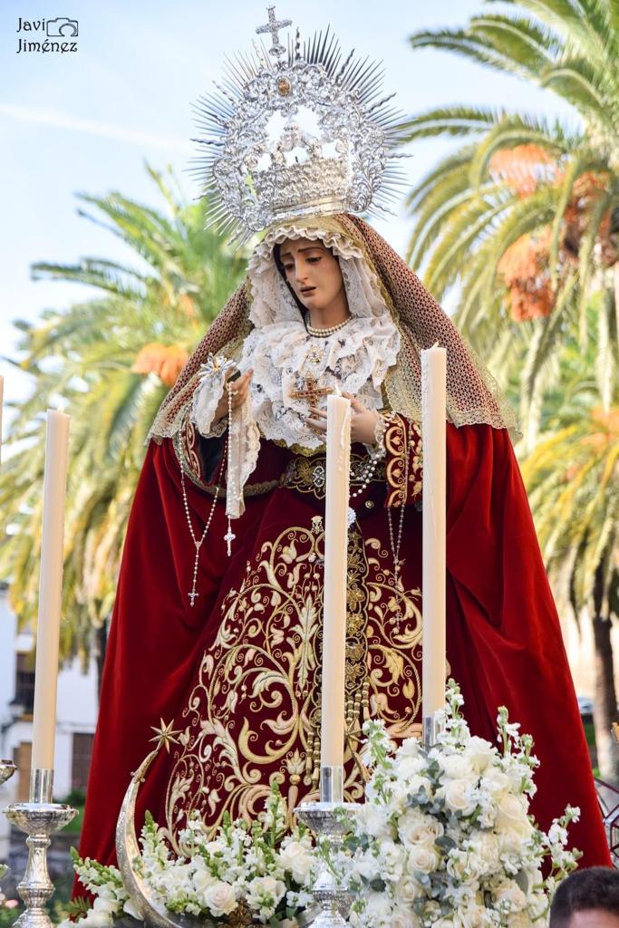 🔵 Eia ergo, advocata nostra

🙏 Virgen clemente, ruega por nosotros.

#SábadoDíadelaVirgen
#AuroraBajoPalio