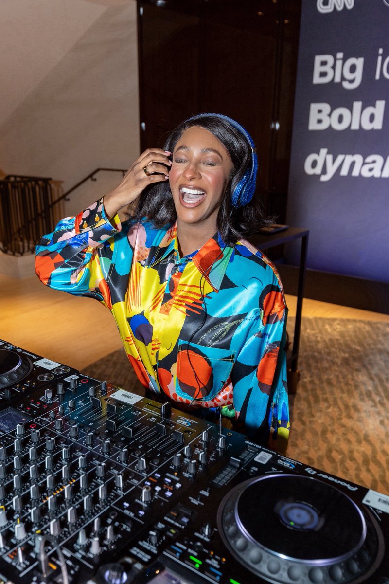 cuppymusic's tweet image. When you love it, it never feels like work 😃🎧💸🎶