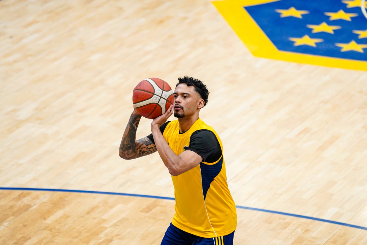 BasquetBocaJrs's tweet image. Welcome @mikesmoothies24!

✊🏾🏀🔵🟡🔵