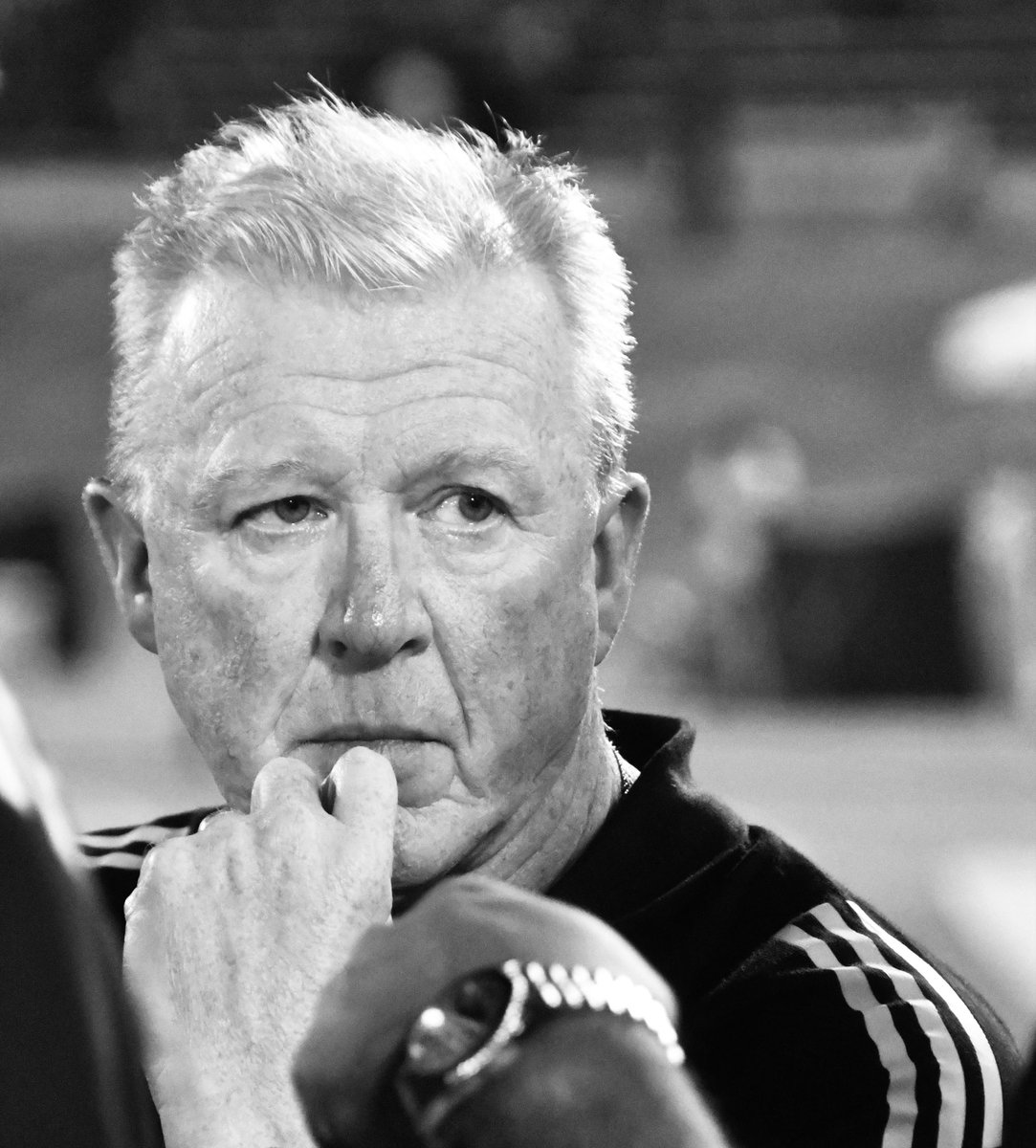 DannyBeegie's tweet image. From going viral with &quot;seal it up&quot; to having his fate sealed.

How constant recruitment of English-heritage players, questionable team selections &amp;amp; a loss of trust inside the JFF led to Steve McClaren&apos;s exit after 16 months 🇯🇲

For the @JamaicaObserver: jamaicaobserver.com/2025/11/24/mcc…