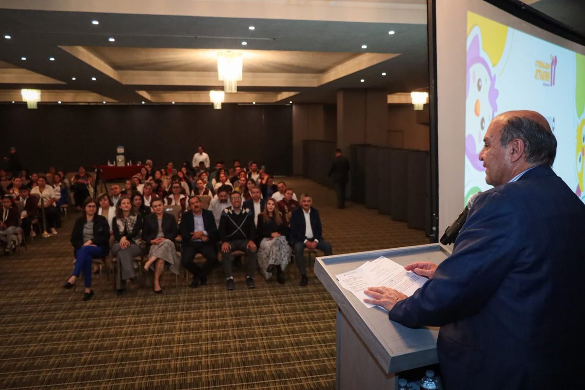 natycastrejonv's tweet image. “El sentido de lo que hacemos se refleja en el impacto que dejamos.”

Buen lunes, que su trabajo de hoy aporte valor y abra nuevas oportunidades.

#PrimeroLaEducación #NatyCastrejón