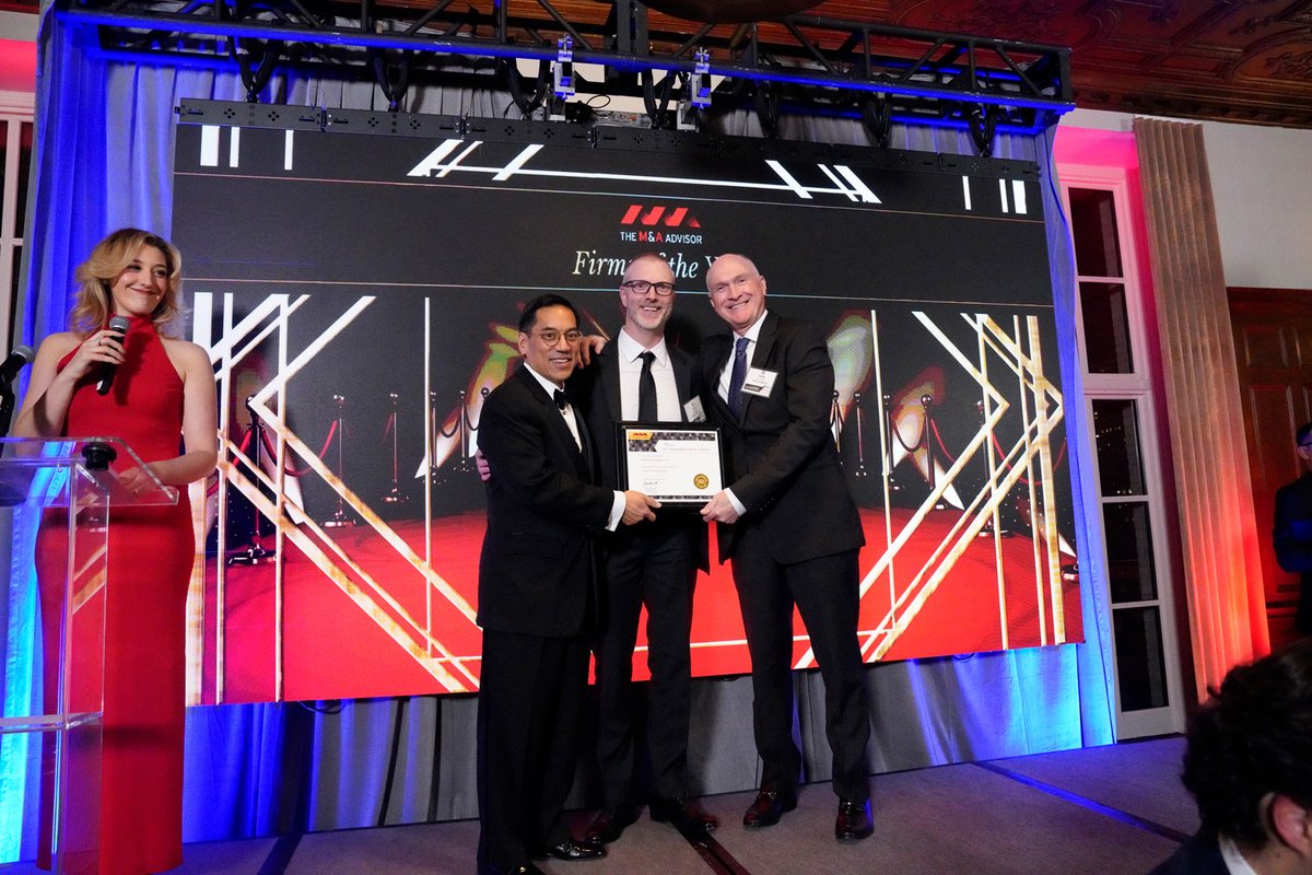 Holland_Knight's tweet image. Proud to share that Holland &amp;amp; Knight was named M&amp;amp;A Law Firm of the Year at the 24th Annual @themaadvisor Awards in #NewYork. Throughout 2025, we advised on deals including #acquisitions in the aerospace and #defensetech and #consumerproducts industries as well as a major #banking…