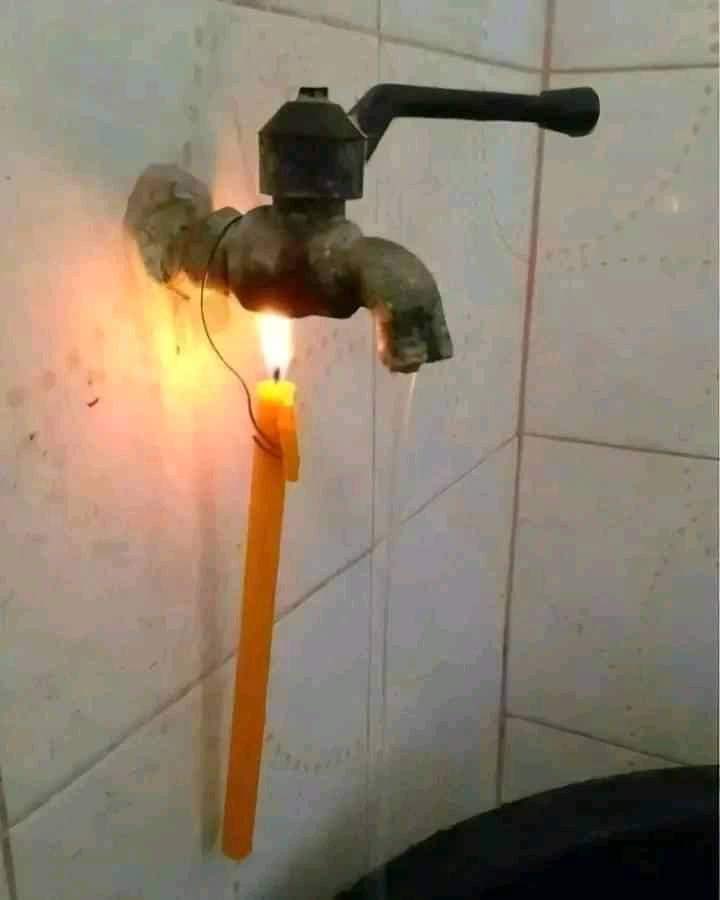 PrairieBuilders's tweet image. &quot;Kuoga na maji baridi ni kupenda kwako...&quot;😂