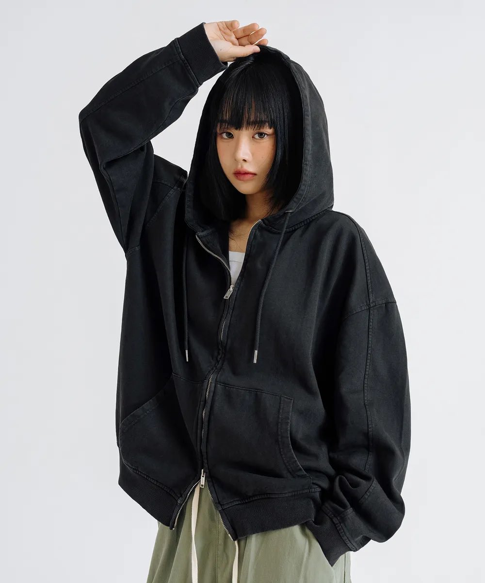 rjmonieth's tweet photo. ตัวนี้ฮิตมาก! ❤️‍🔥
Lemain Second | 2Way zip up unisex 
สีน้ำตาลวินเทจ Y2k 
สี : น้ำตาล,ดำ ( s,m,l,xl )

ราคา 980.- รวมส่ง

📍ส่งปณทั่วประเทศ
นัดรับได้ / แมสส่งไวถึงที่ค่ะ 💨

#เสื้อผ้าเกาหลี #แฟชั่นเกาหลี #พรีเสื้อผ้าเกาหลี
#พรีเกาหลี #ชุดเกาหลี #แต่งตัวสไตล์เกาหลี #เสื้อผ้าผู้หญิง https://t.co/uvhPXw9pUc