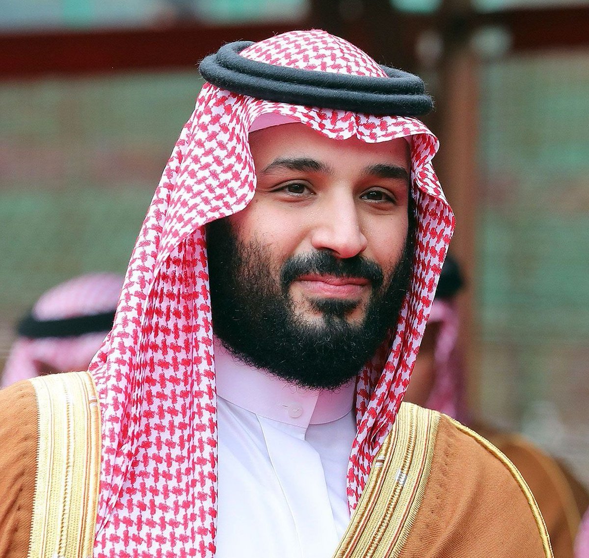 Trump_Fact_News's tweet image. 🔴 URGENT : 🇸🇦 L’Arabie saoudite a élargi l’accès à l’alcool en autorisant tous les résidents non musulmans disposant d’un permis de résidence valide à acheter des boissons alcoolisées dans des magasins à Riyad.