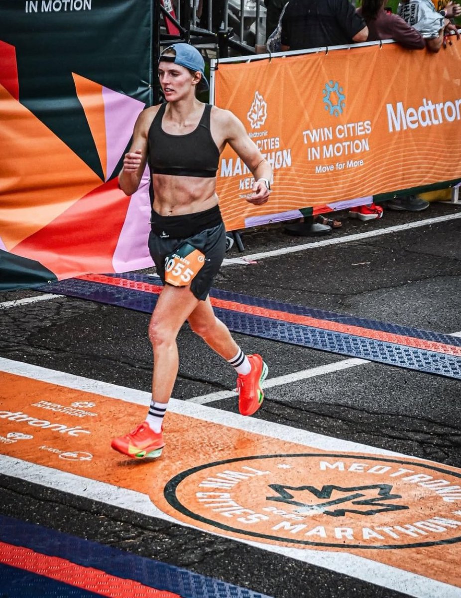 Way to go Hannah Fryer for your superb run at Twin cities Marathon. 

Hannah ran 3:28, a 20 minute personal best!!