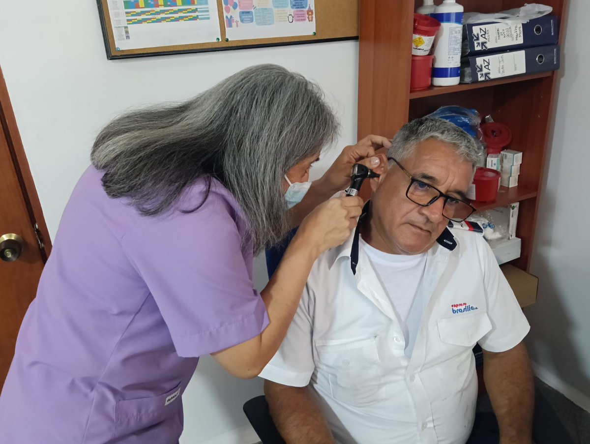 A partir de hoy lunes 24 y hasta el viernes 28 de noviembre, en jornada 7:00am a 04:00pm en
<a href="/TerminalBogota/">Terminal de Transporte de Bogotá</a> salitre, realizamos jornada de valoración en visiometrías y audiometrías complementarias al Examen Médico, invitamos a participar a toda la población de conductores. 🧑‍⚕️🚍