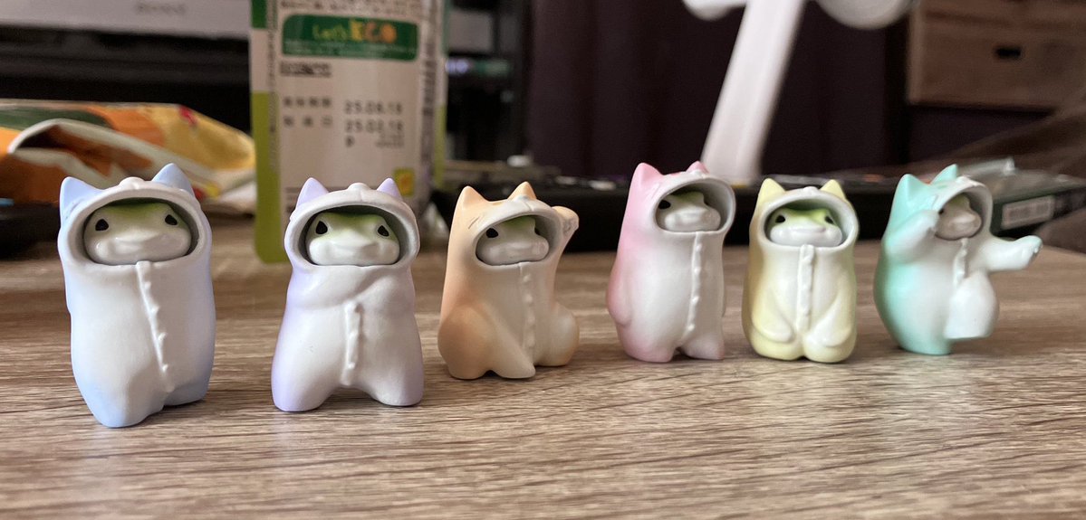 bongeshiki1's tweet image. #俺今日からねこ カプセルトイ全国販売中！
 #俺かえソフビ 試作監修中、絶賛開発中！

よろしくお願いいたします！

(ソフビの写真、AIに作らせたみたいにちゅるんとしとるな😚