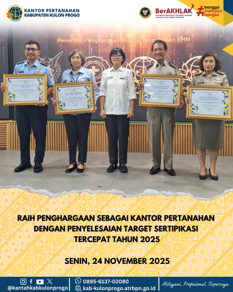 atr_bpnkprogo's tweet image. Hallo,
#sobatATRBPNKulonProgo

Kantor Pertanahan Kabupaten Kulon Progo ikut hadir dalam kegiatan Penyerahan Sertipikat Tanah Program Sertipikasi BMN Tahun 2025 dan Pemberian Apresiasi Kinerja Pengelolaan BMN Tahun 2025 yang diselenggarakan oleh Kantor Pelayanan Kekayaan Negara