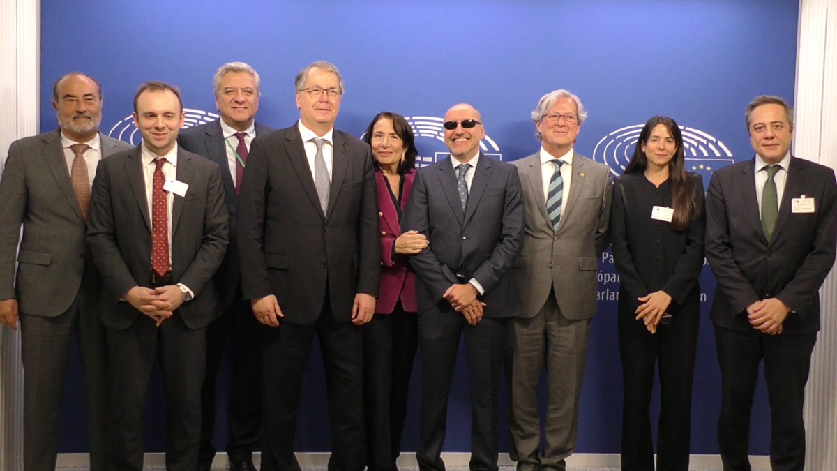 🇪🇺<a href="/Nicolasdlparte/">Nicolás Pascual de la Parte</a>, coordinador del PPE en <a href="/EP_Defence/">SEDE Committee Press</a>, inauguró el ciclo "Seguridad y Defensa Europea: una visión compartida", en colaboración con ACSD y Canal Europa, para fortalecer el diálogo entre instituciones, sociedad civil e industria.

🔗canaleuropa.es/title/nicolas-…