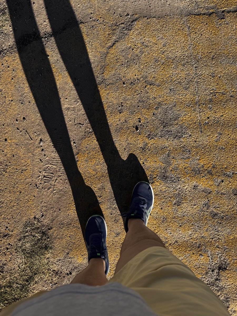 salvadorc87's tweet image. #PoderosoMiCansancio confirmo eso de dormir tarde y no poder despertar a tiempo. Para ya escuchando en Vivaldi. Saludos muchachos.