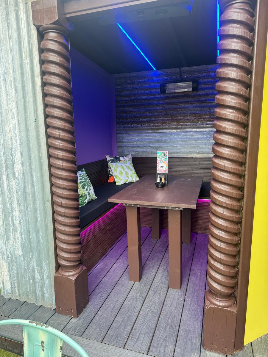 LoxoneUK's tweet image. Pig and Whistle (Wandsworth)
Loxone Partner: Beon Solutions Ltd

For this pub garden in Wandsworth, Loxone brings together lighting and patio-heater automation to create a welcoming space

Read more here:
bit.ly/43MJI4k 

#Loxone #SmartLighting #LoxoneReference