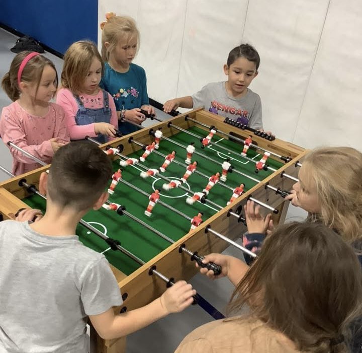 GowandaCSD's tweet image. PBIS encourages a positive and safe learning environment for all students while focusing on recognizing and rewarding positive behaviors.

GES students are pictured enjoying foosball, air hockey, cup stacking, garden games &amp;amp; other creative play the week of October 20-24, 2025.