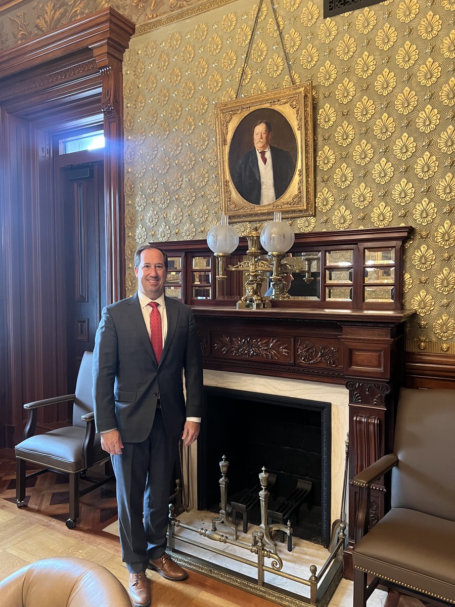 RepWhyte's tweet image. The “Whyte House” went to the White House to represent our community. Grateful for their interest, listening ear, and willingness to solve problems. Building bridges and working together to make our state and country better IS happening.