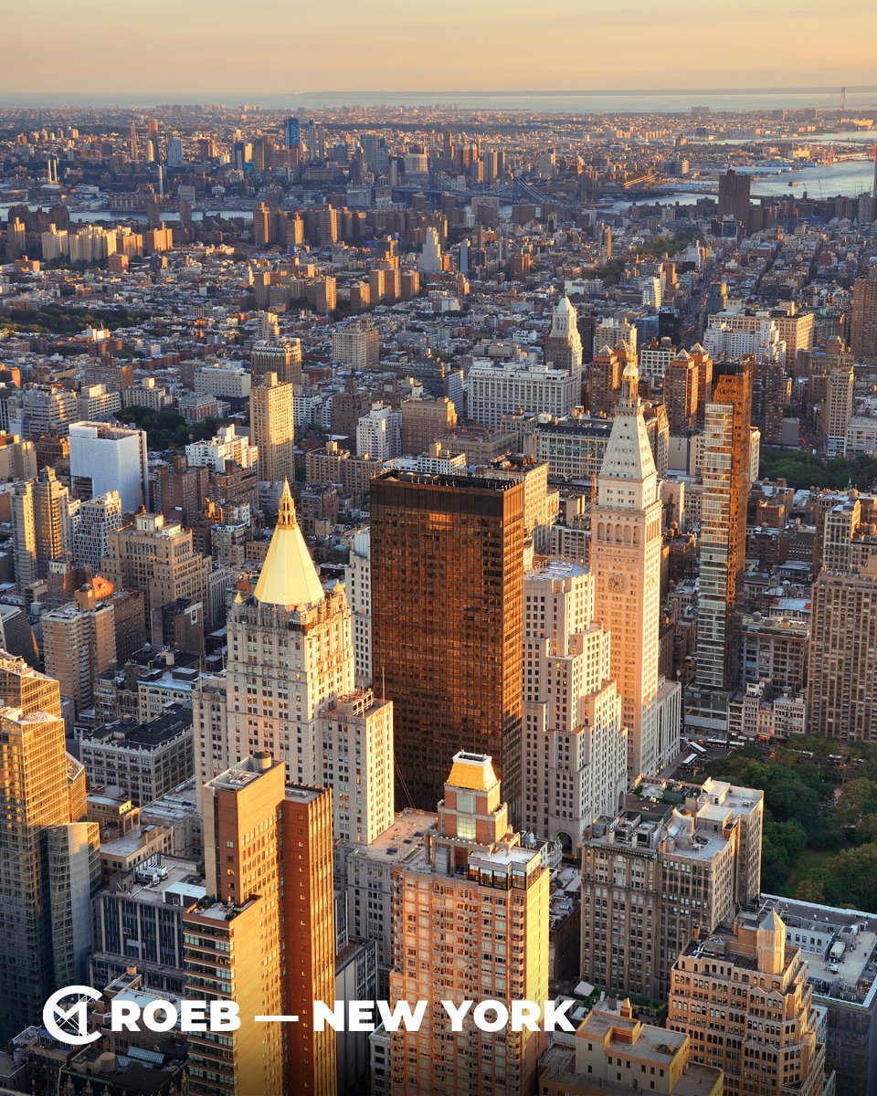 cmroeb's tweet image. The greatest City in the World 🗽—💵 Tip Like a True New Yorker — 💡 Pro Tip: Always Tip Properly. 15-20% at restaurants and at least $1 per drink at bars. #TipWell #NYCTipping #ServiceIndustry #TravelEtiquette