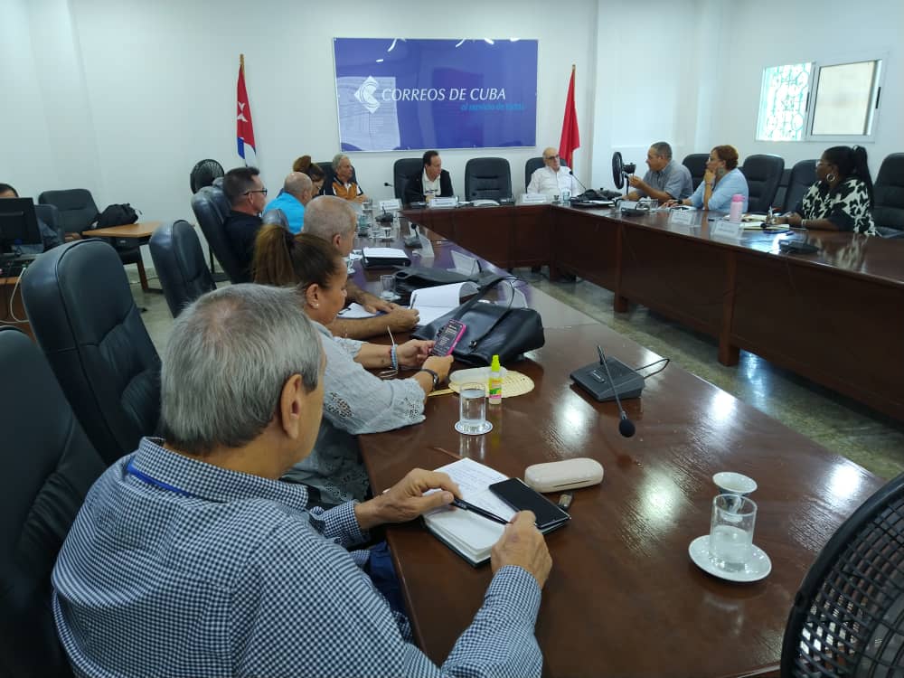 #Cuba  SESIONÓ LA JUNTA DE GOBIERNO DE CORREOS DE CUBA...

Los detalles 👉 correos.cu/2025/11/24/ses…

#CorreosdeCuba
#270AñosAlServicioDeTodos
#270añosconectandocuba