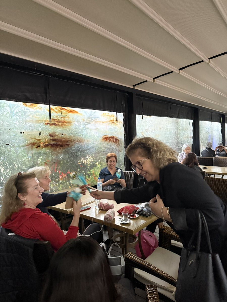 İYİ Parti Alanya İlçe Teşkilatı olarak,
24 Kasım Öğretmenler Günü münasebetiyle İlçe Milli Eğitim Müdürü sayın Yusuf Yilmaz’ı ziyaret ettik
Sonrasında ise insan yetiştirmenin vazgeçilmezi olan kıymetli öğretmenlerimize günün anısına çiçek verdik
#alanya
#öğretmenlergünü
<a href="/iyiparti/">İYİ Parti</a>