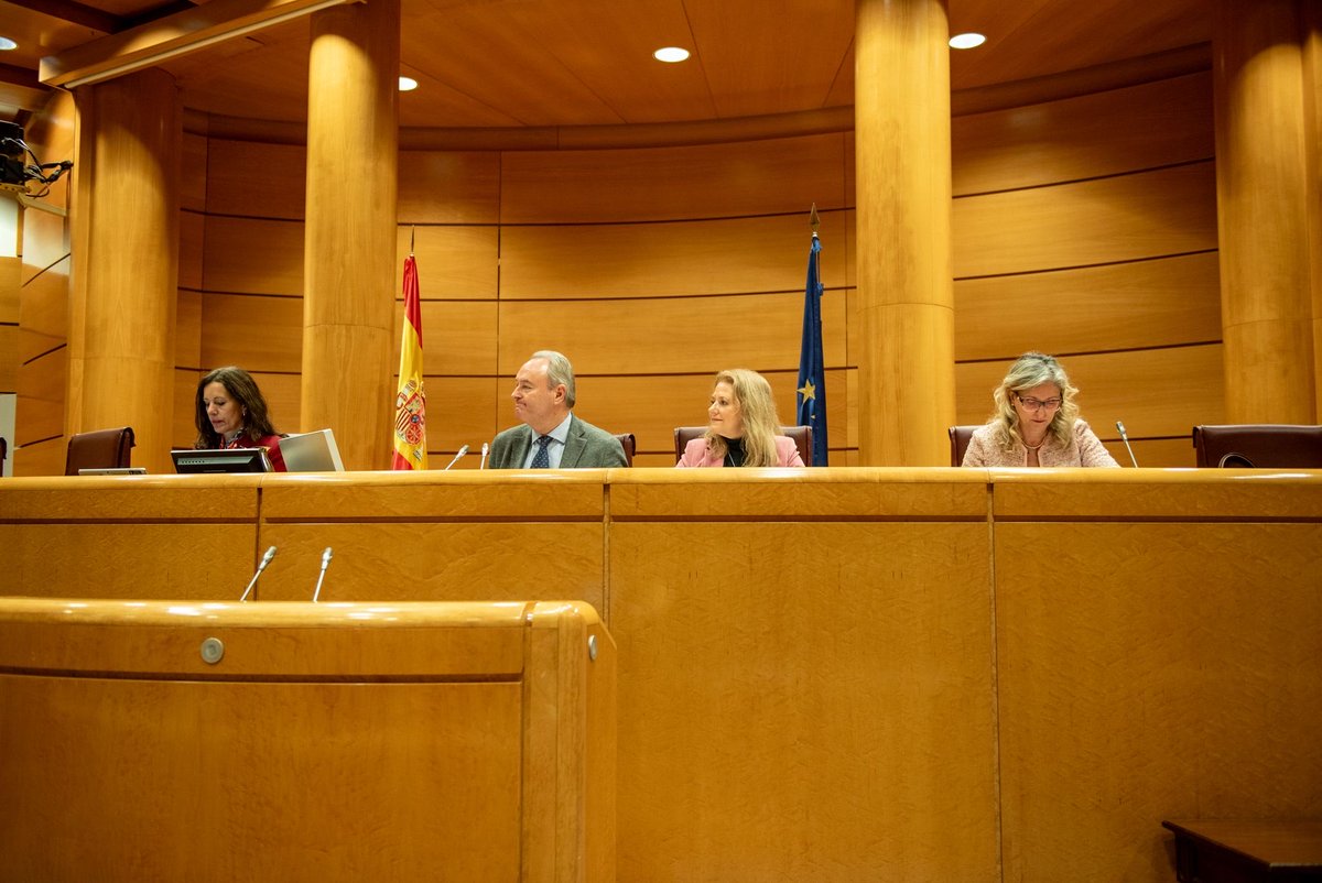 Hemos empezado la semana escuchando el informe del Tribunal de Cuentas Europeo y posteriormente Comisión Mixta #UE donde he defendido dos informes de subsidiariedad sobre Europa Global y Unión Aduanera